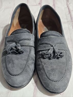 Steeple Gate Men's Gray Suede Tassel Loafers
